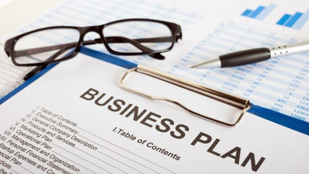 Why Are Business Plans Important?  Starting A Business [Video]