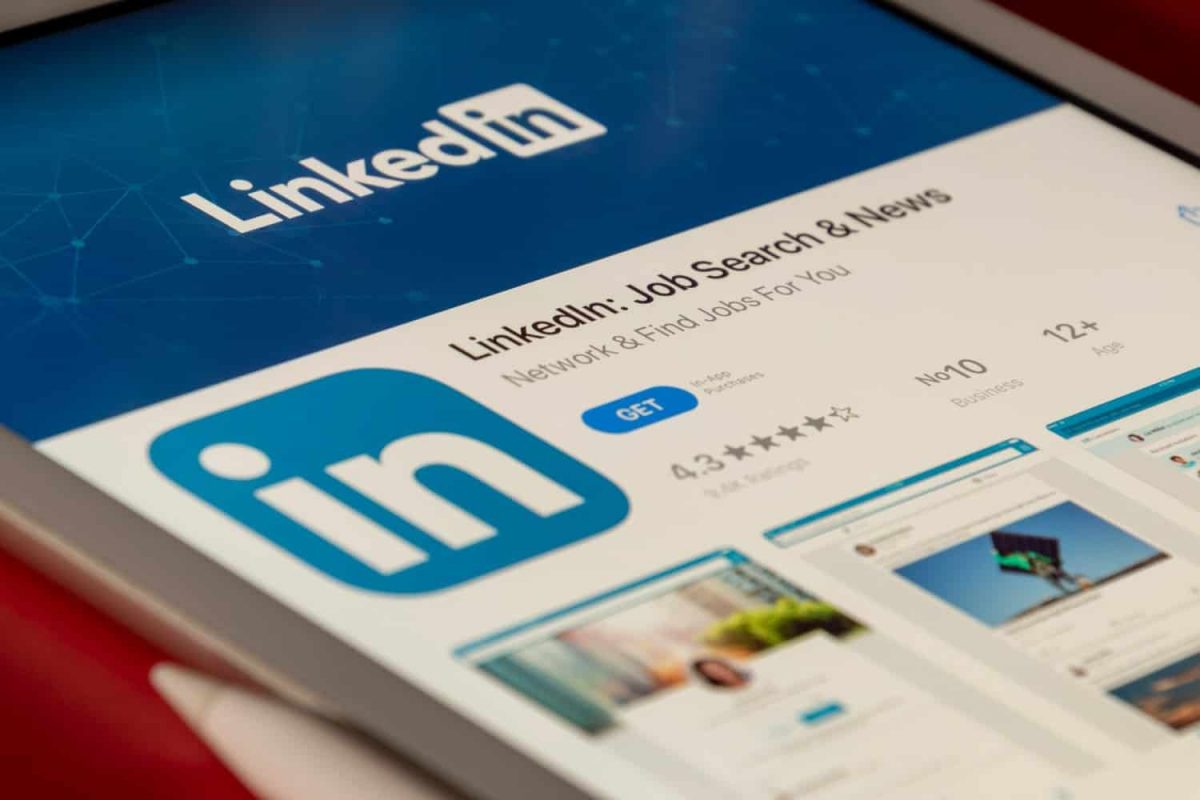 LinkedIn Industries 101: How To Choose The Perfect Industry Code [Video]