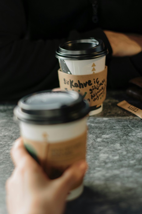 How a Simple Coffee Sleeve Redesign Increased Customer Returns [Video]