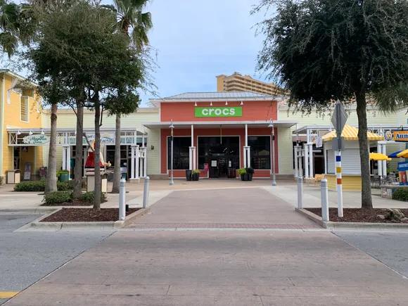Crocs promotes Terence Reilly to chief brand officer [Video]